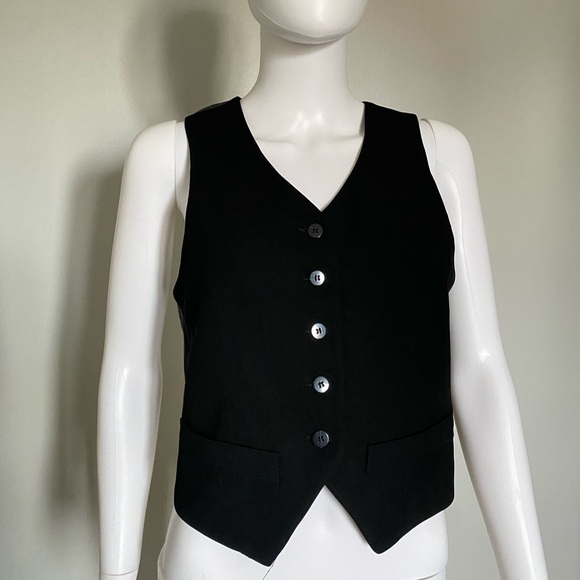 Tristan & Iseut Tops - Black Button-Up Vest